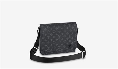 lv schoudertas mannen met vakjes|Louis Vuitton Tassen / Tasjes voor Heren .